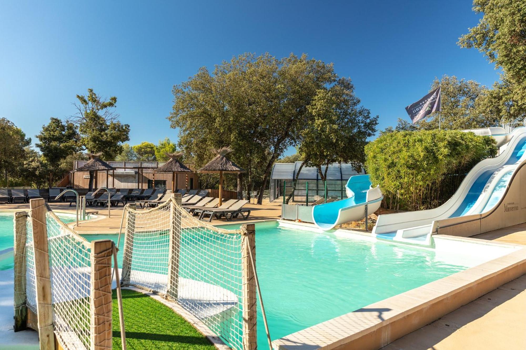Hotel Les Prés du Roi Sommières Esterno foto
