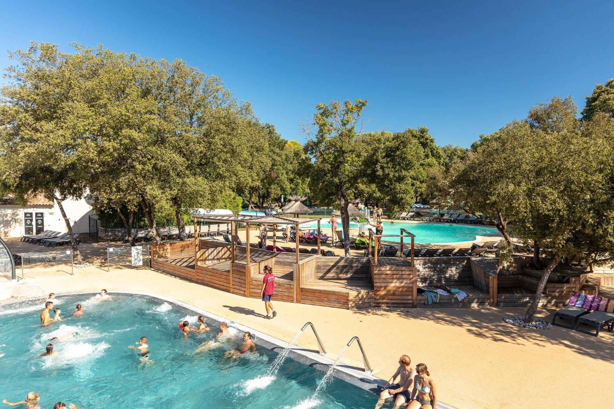 Hotel Les Prés du Roi Sommières Esterno foto